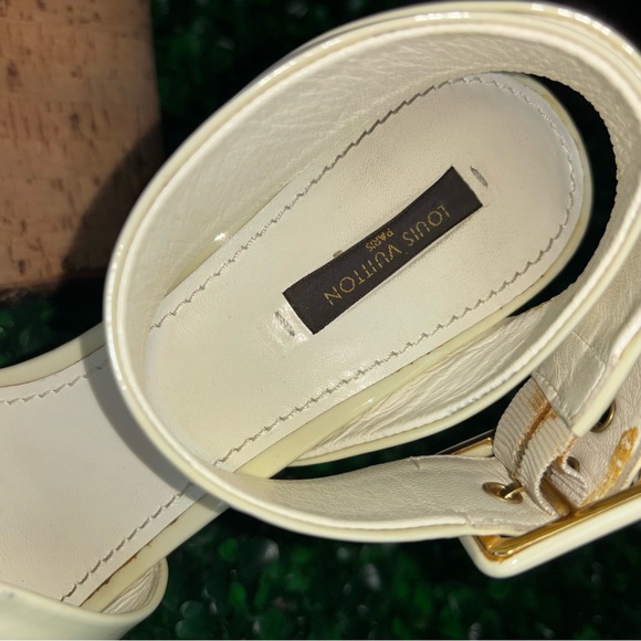 LOUIS VUITTON white patent leather cork wedges!! - Picture 5 of 5